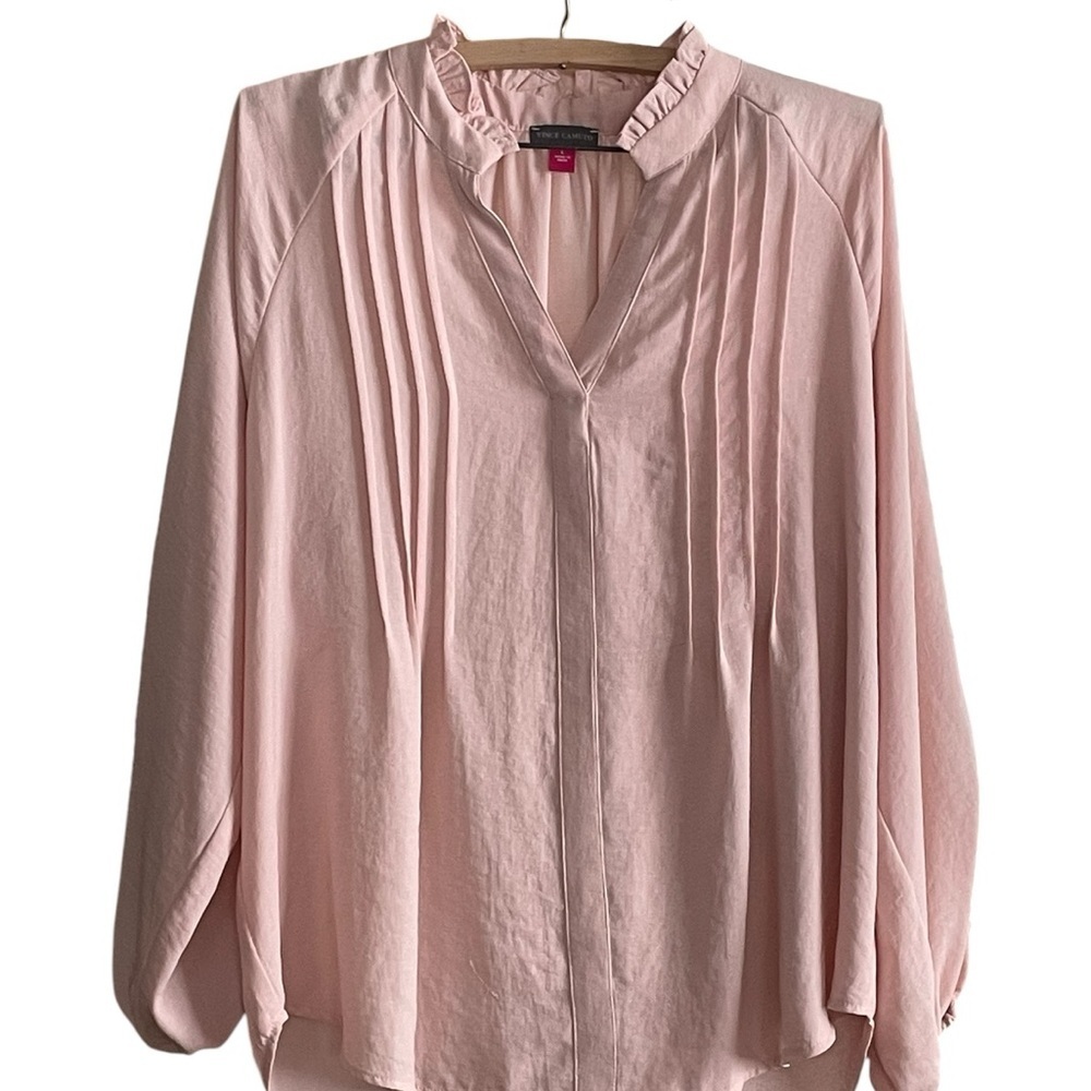 Vince Camuto NWT Peach Whip Pintuck Ruffle Neck Blouse Size Large